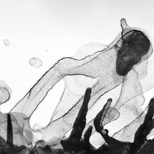 Tinta traslúcida que dibuja una forma sobre el agua