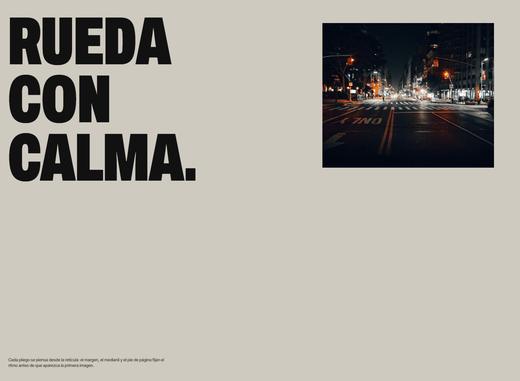 Página con el texto «Rueda con calma» en letras negras anchas