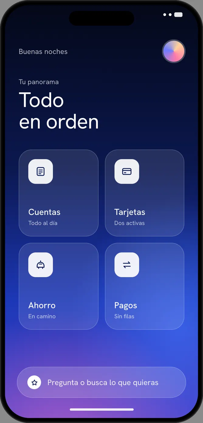 Pantalla de inicio de la aplicación del banco: un cielo nocturno con cuatro mosaicos de cuentas, tarjetas, ahorro y pagos